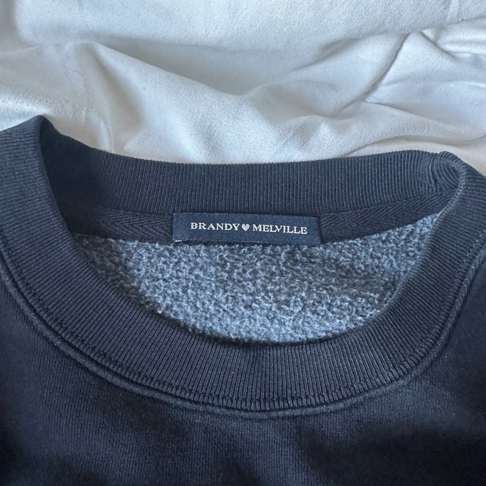 brandy melville malibu crewneck (black and green)